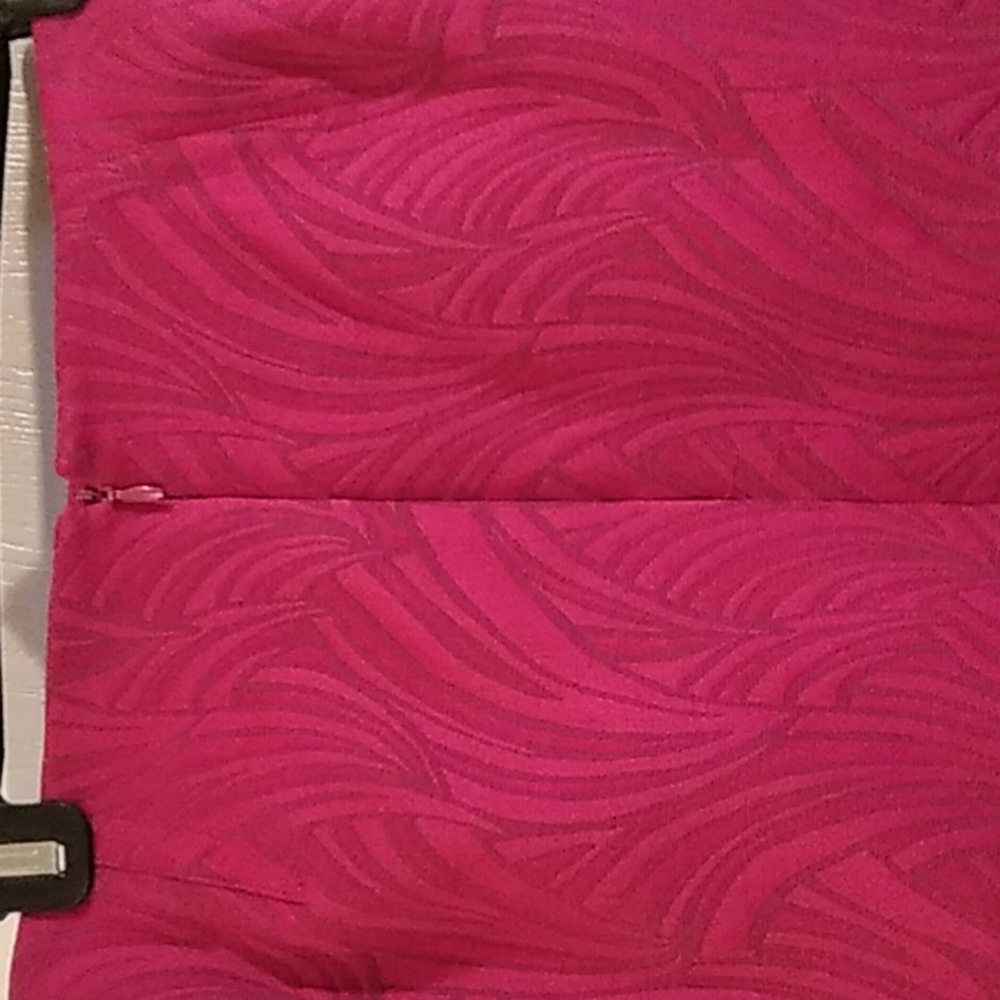 Skirt - Picture 4 of 9